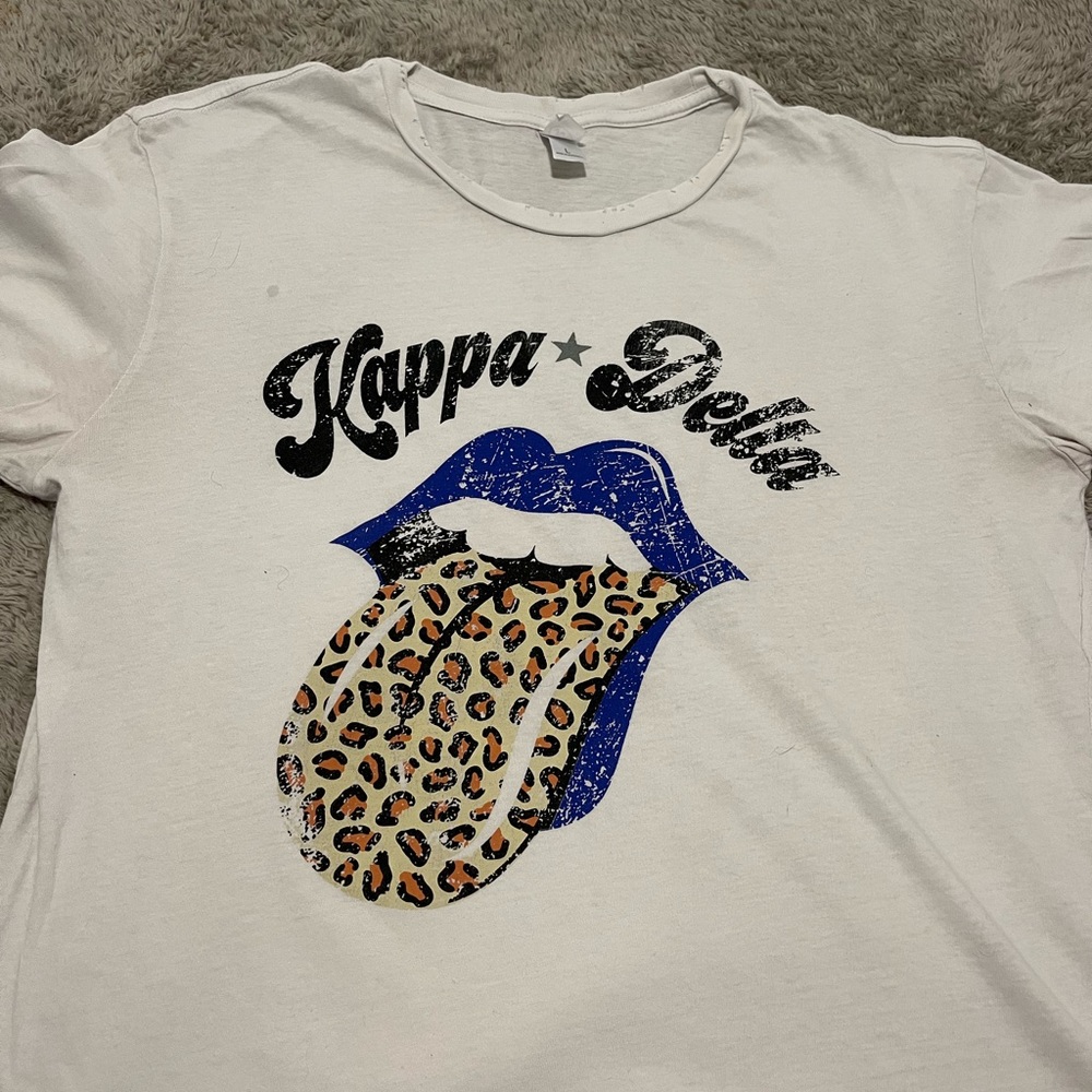 Kappa delta tee